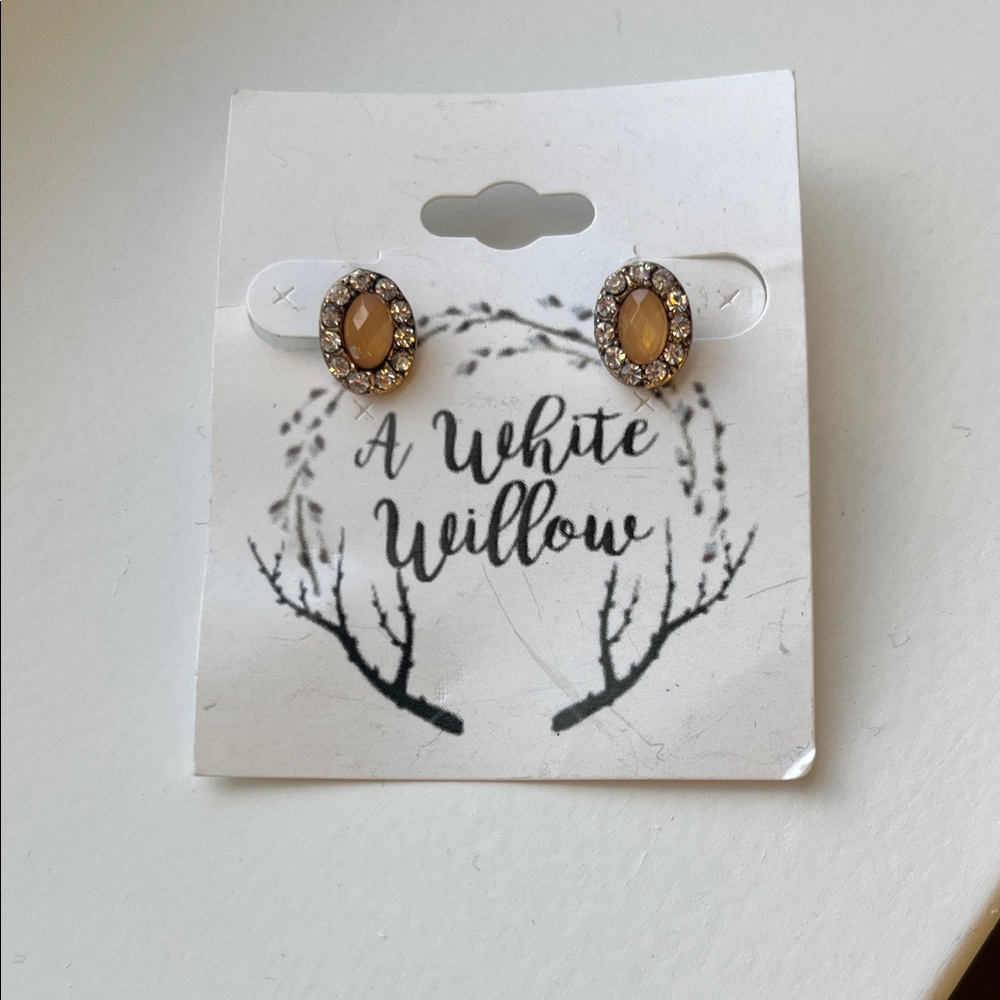 A White Willow Oval Earrings with Rhinestones and peach center stone